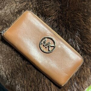 Michael Kors wallet